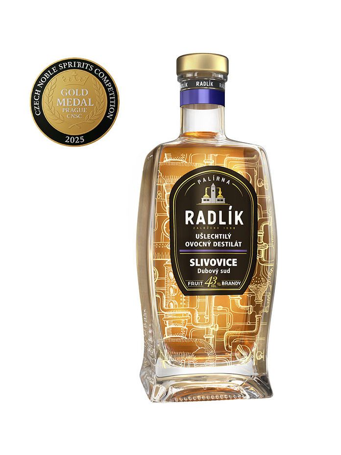 Radlík Plum oak barell 43% 0,5 l
