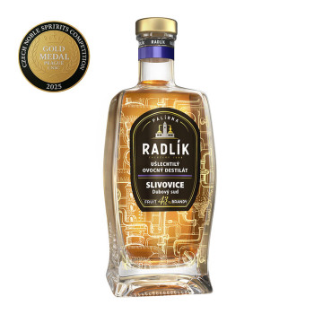 Radlík Plum oak barell 43% 0,5 l