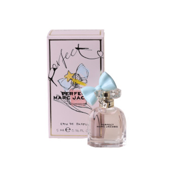 Marc Jacobs Coffret : Daisy 4ml+Daisy Love 4ml + Daisy Eau do Fresh 4ml +Perfect 5 ml - 10