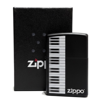 Zippo schwarz matt col. "Piano Keys" 60002555